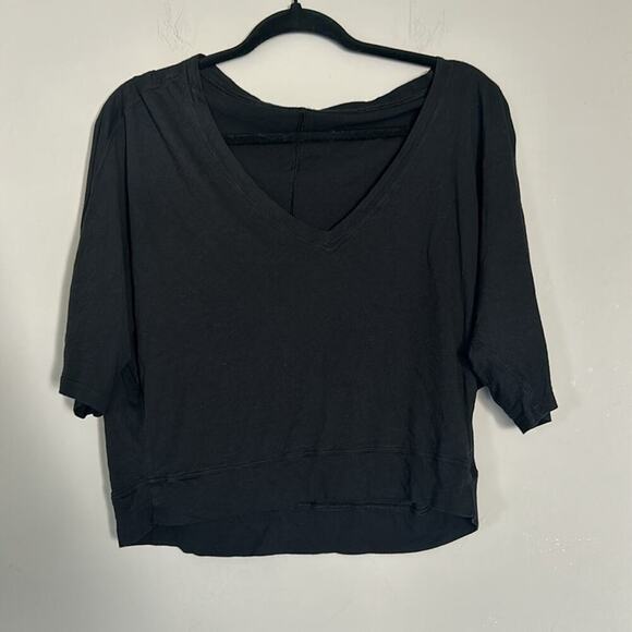 Lululemon Batwing Crop Top 4 - Picture 1 of 5